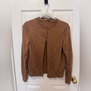GAP Extra Fine Merino Wool Sweater in Tan Caramel Brown